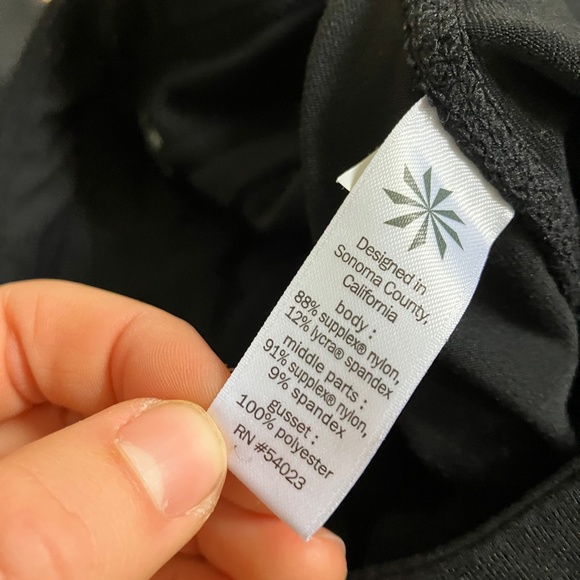 Athleta excursion tight hybrid black size small petite - Picture 9 of 13